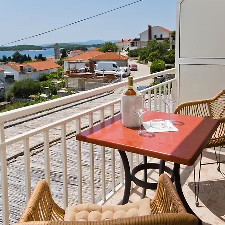 Luka's Legacy Daire Hvar Town