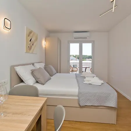 Luka's Legacy Daire Hvar Town