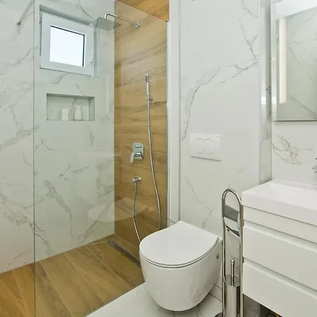 Daire Luka's Legacy *