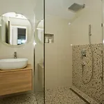 Luka's Legacy Apartmán *