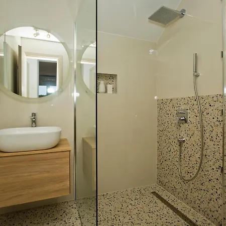 Luka's Legacy Apartment *
